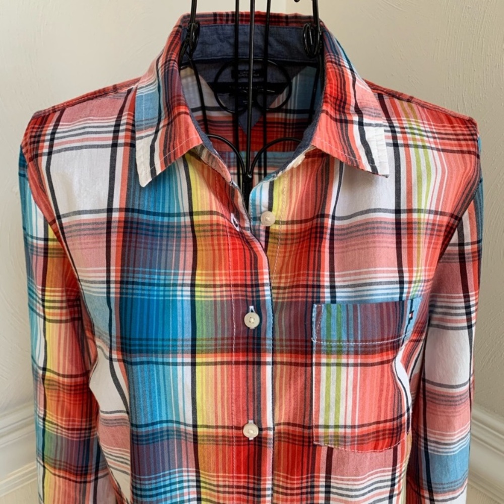Tommy Hilfiger Long Sleeve Button Down Collar Top